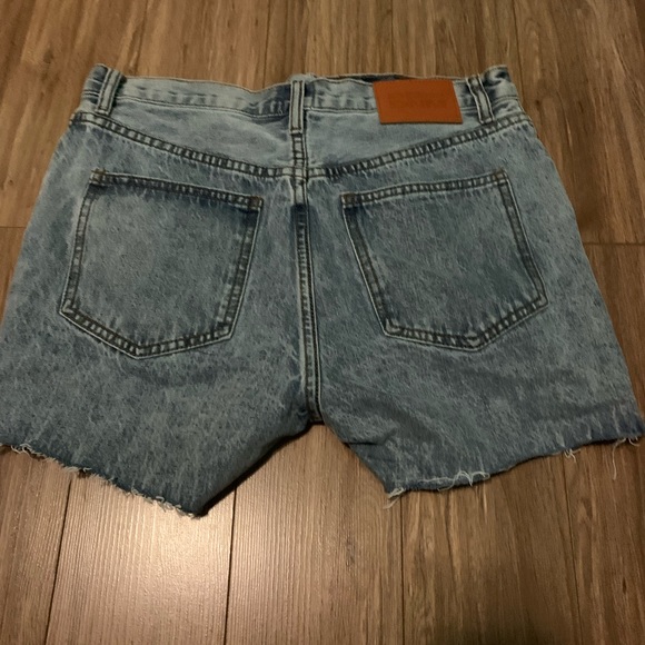 Princess Polly PP-DNM Denim Crossover Shorts - Picture 2 of 3